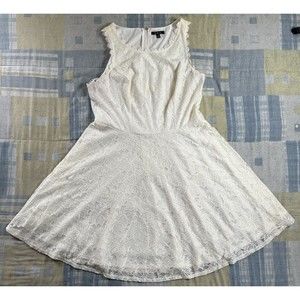 City Studio White Flower Scoop Neck Back Zip Dress Women's Sz 16